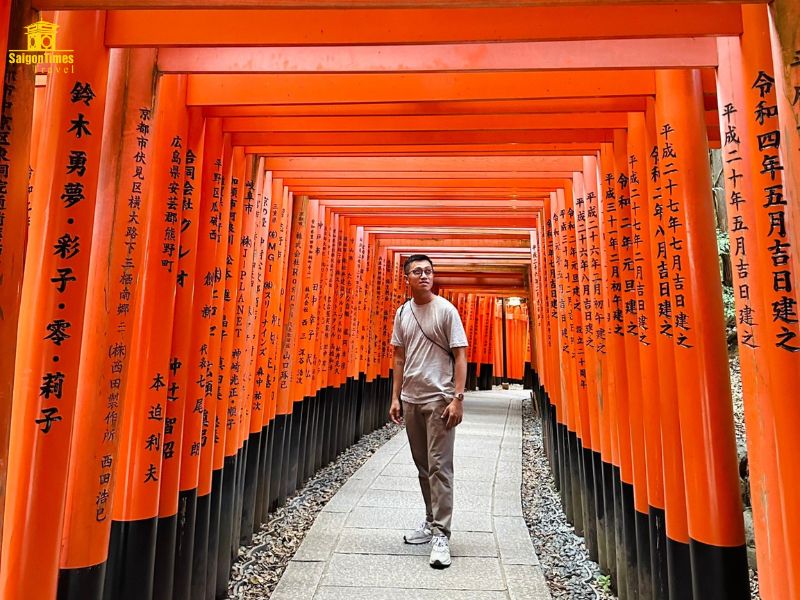 Đền ngàn cột trong tour du lịch Nhật Bản