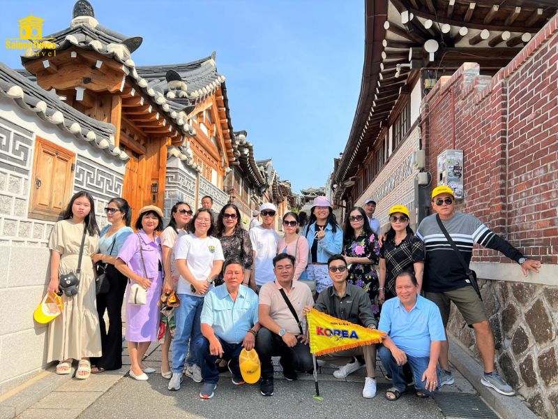 Làng Bukchon Hanok truyền thống trong Tour du lịch Hàn Quốc