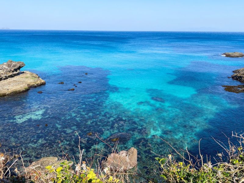 Vẻ đẹp tự nhiên của Emerald - Biển Nhật Bản