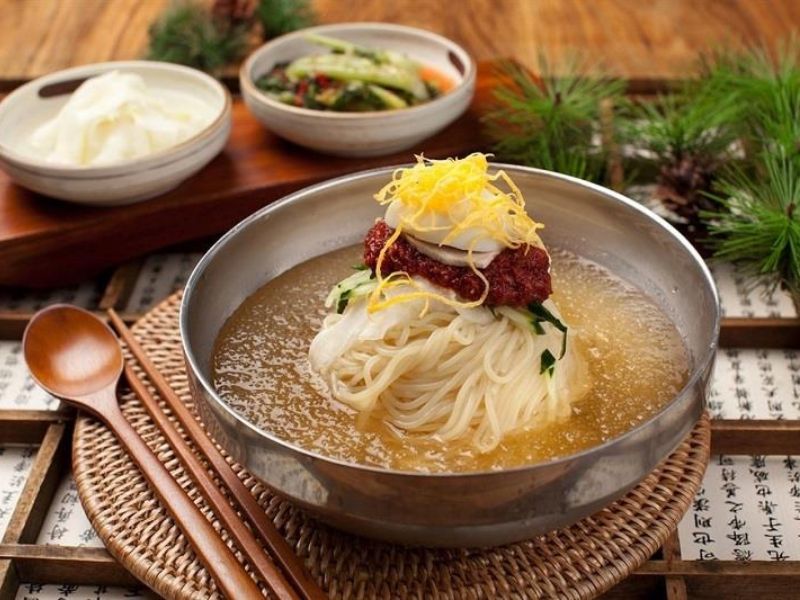 Mỳ lạnh Naengmyeon