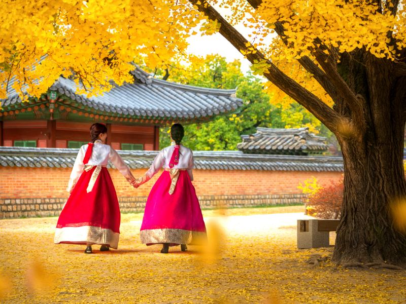 Hóa thân thành những cô gái Hàn Quốc với trang phục Hanbok - tour du lịch Hàn Quốc 5 ngày 4 đêm