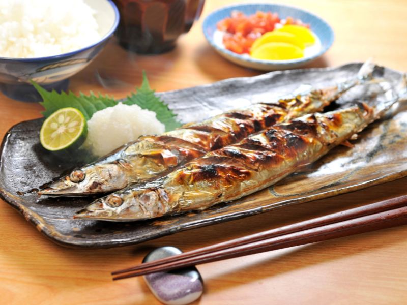 Cá Sanma nướng 