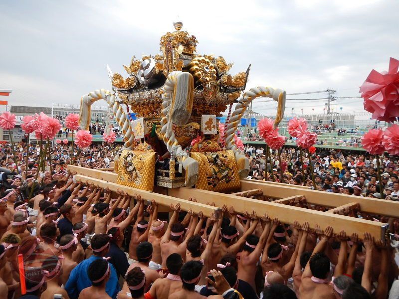 Lễ hội Nada no Kenka Matsuri