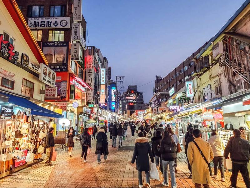 Hongdae - lịch trình du lịch Hàn Quốc