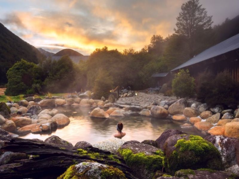 Tắm Onsen