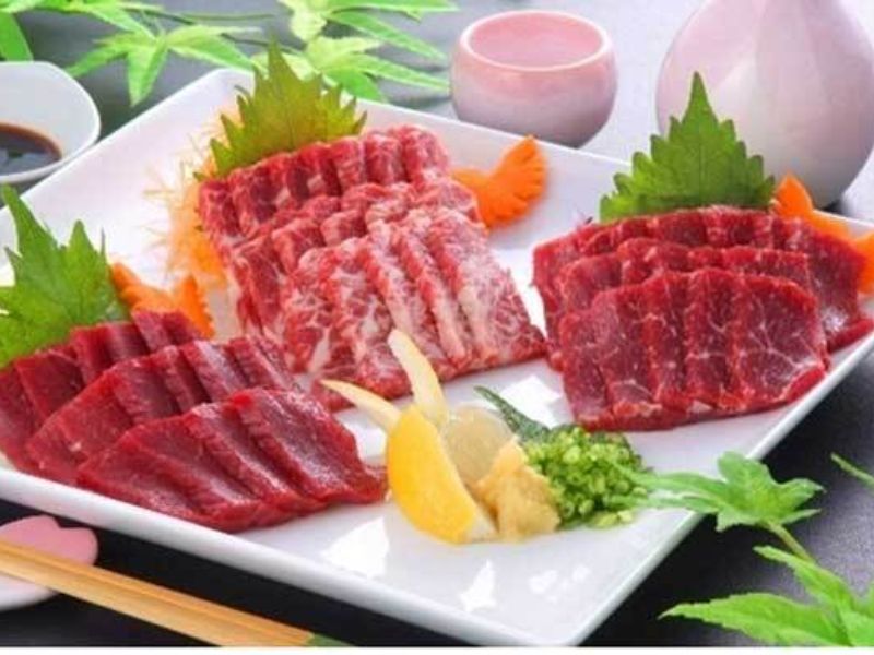 Sashimi thịt ngựa