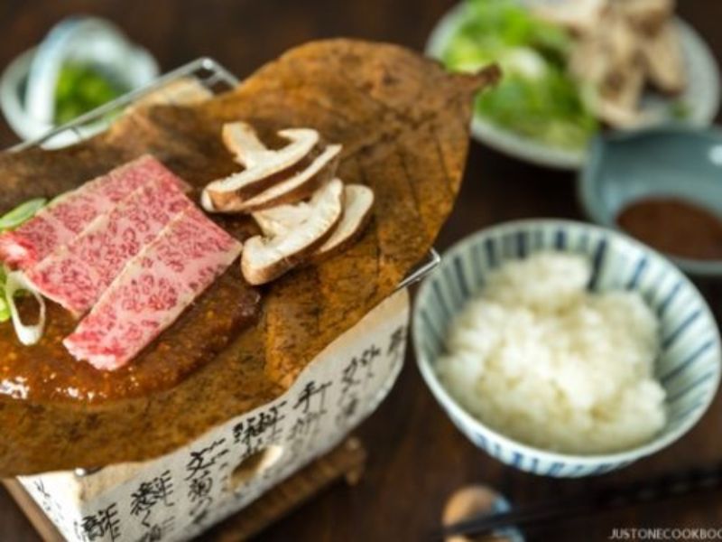 Hoba Miso Takayama Nhật Bản