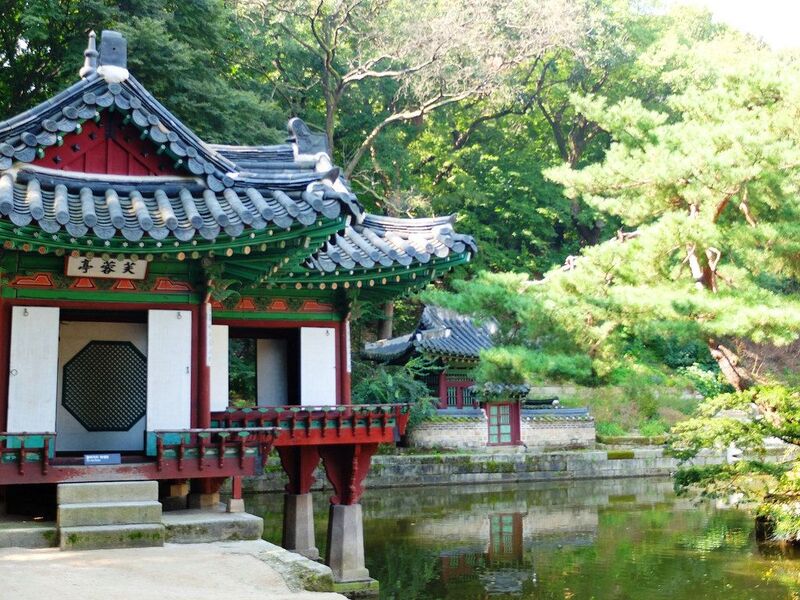 Cung điện Changdeokgung