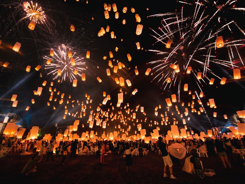 Bắn pháo hoa Lễ hội Loy Krathong