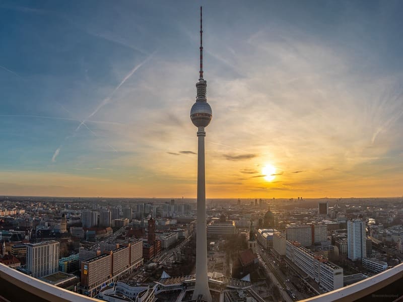 Fernsehturm - Tháp truyền hình Berlin Đức