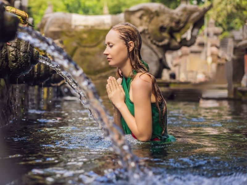 Đền suối thiêng Tampak Siring