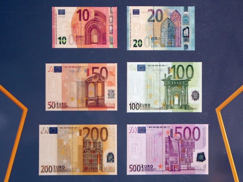 Đồng tiền Euro - Kinh nghiệm du lịch Đức